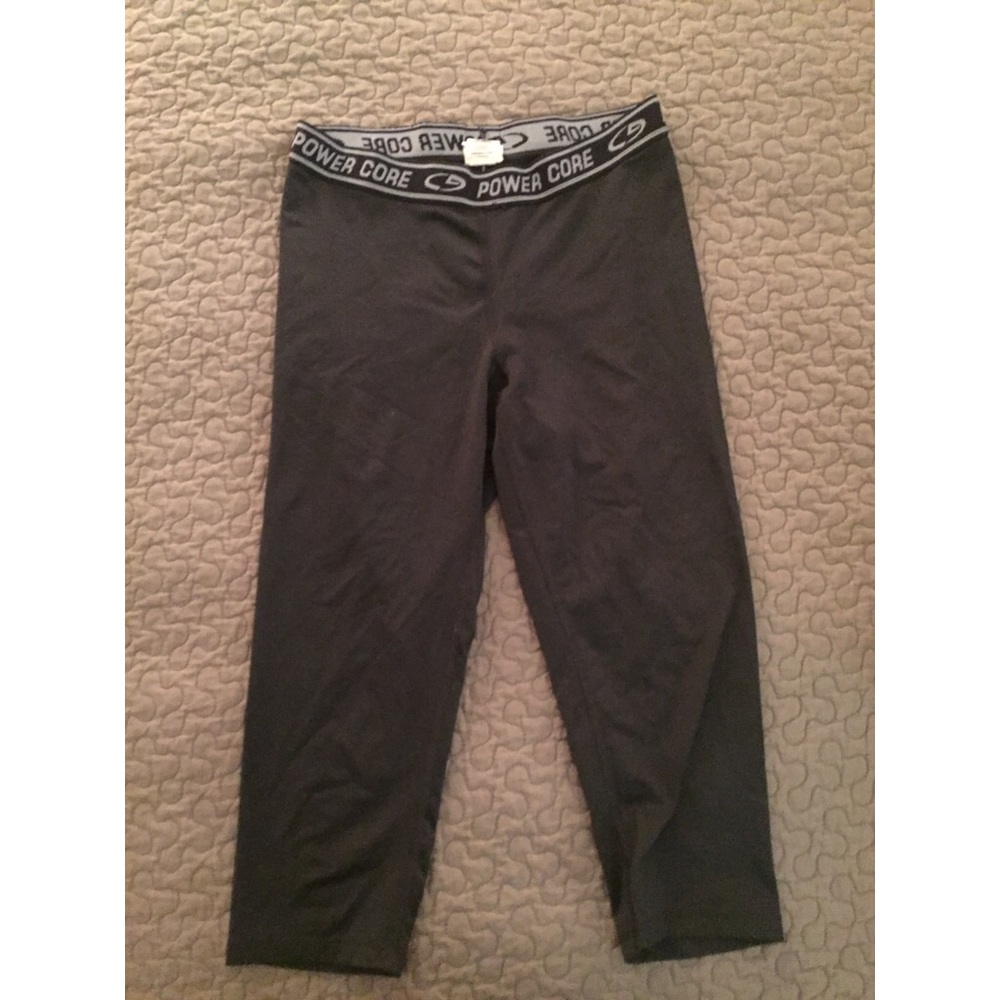 Black workout crop leggings